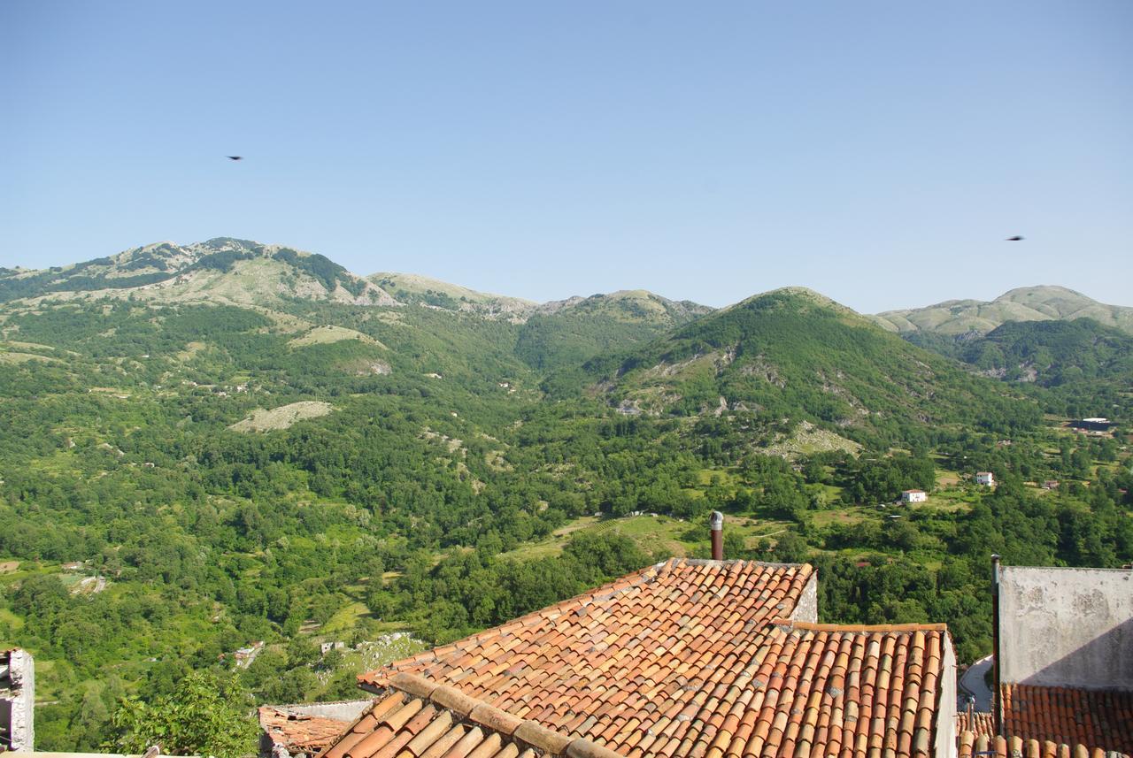 Le Due Lanterne Hotel Aieta Bagian luar foto