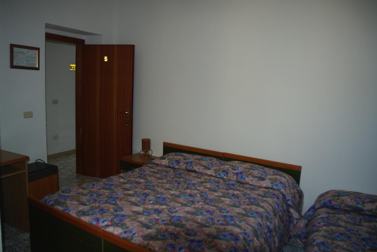 Le Due Lanterne Hotel Aieta Bagian luar foto